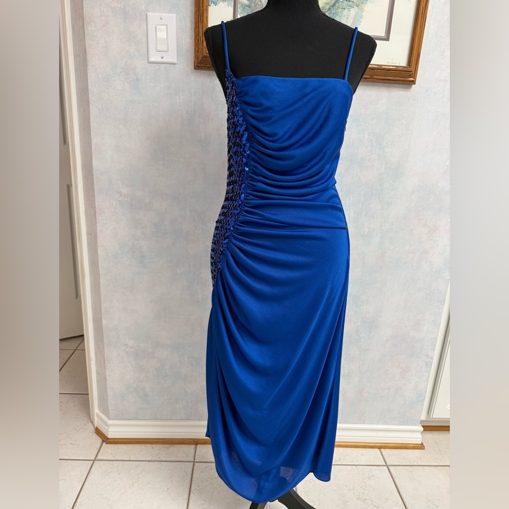 Elegant Royal Blue Sequin Cocktail Evening Dress